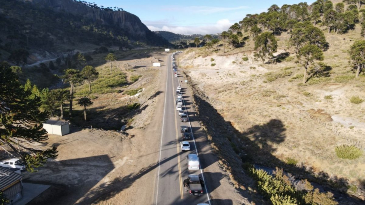Un Viernes Santo colapsado en Paso Internacional Pino Hachado
