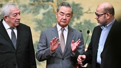 China impulsa un polémico acuerdo entre los palestinos