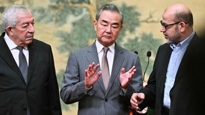 China impulsa un polémico acuerdo entre los palestinos