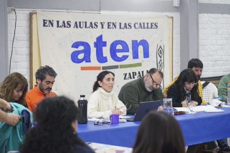ATEN hará paros de 48 y 72 horas contra el incentivo docente- ATEN hará paros de 48 y 72 horas contra el incentivo docente