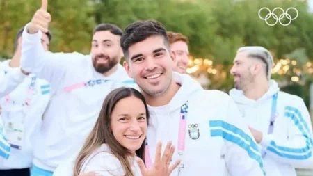 ¡Amor olímpico! Un gladiador le propuso casamiento a una leona en la Villa Olímpica