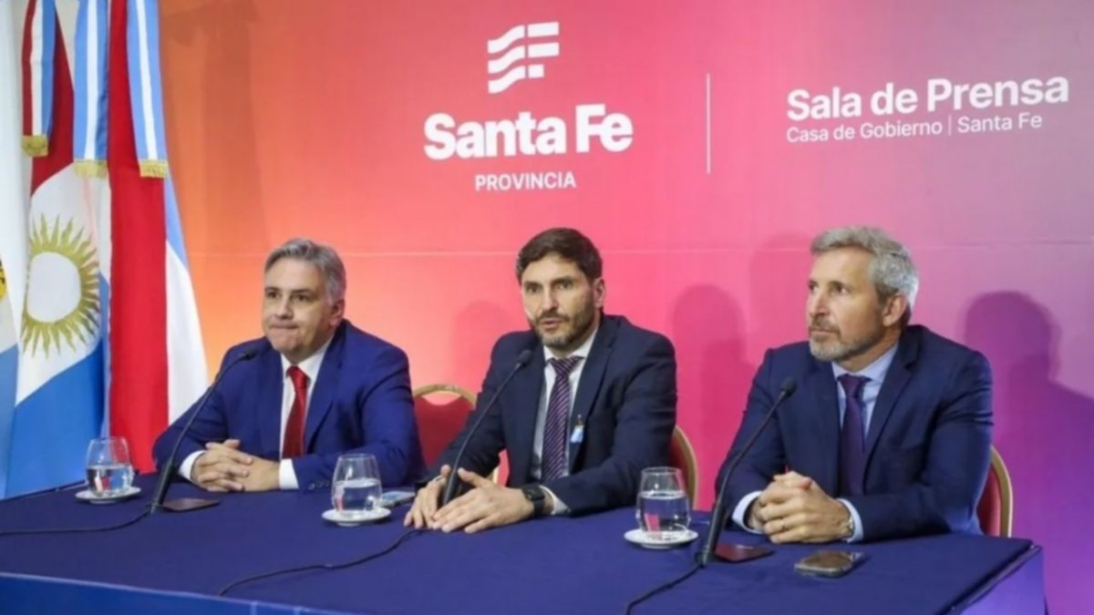 Gobernadores reclaman al gobierno los fondos de jubilaciones