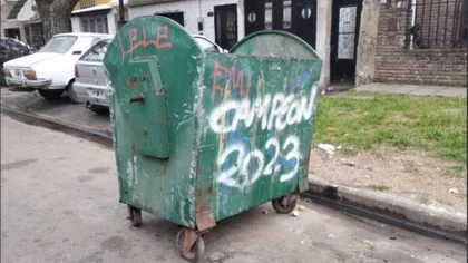 Encontraron el cuerpo de un bebé en un contenedor