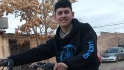 Murió el joven que chocó con su moto contra una camioneta