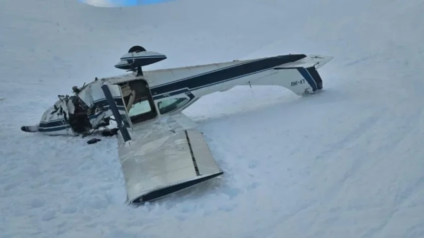 Se cayó una avioneta en cerro Chapelco de San Martín de los Andes