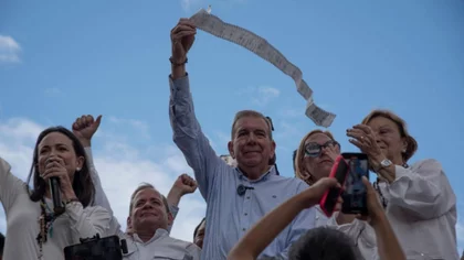La oposición venezolana pide al mundo que revise las actas que presentó