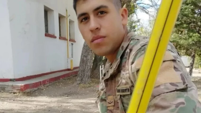 Padre del  soldado asesinado en Zapala se reúne con Bullrich