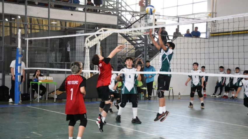 En Zapala se juega el Campeonato Patagónico de Vóley