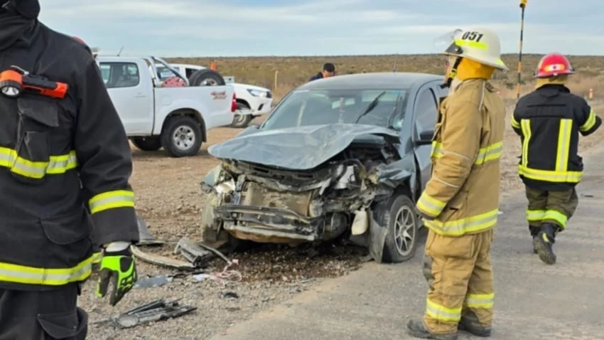 Violento choque en Ruta 22: tres heridos derivados al hospital