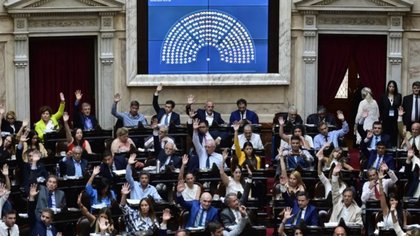 Media sanción a la ley de financiamiento de universidades nacionales