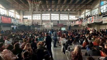 El Gobierno convocó a ATEN para intentar destrabar el conflicto docente