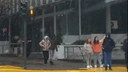 Video: Así se vivió la primer caída de nieve en Neuquén Capital