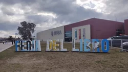 Todos los escritores que estarán en la Feria del Libro de Neuquén