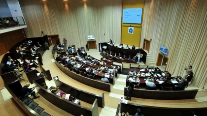 Amplio apoyo de diputados para descontar días a los docentes que hagan paro