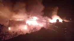 Un camión que transportaba ácido se prendió fuego en Neuquén