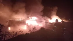 Un camión que transportaba ácido se prendió fuego en Neuquén