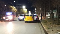Acusaron a una pareja por robos a un taxista y un remisero de Neuquén