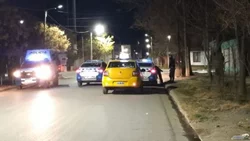 Acusaron a una pareja por robos a un taxista y un remisero de Neuquén