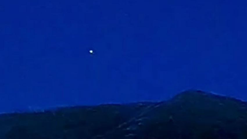 Misterio en Bariloche: una extraña luz sobrevoló la ciudad