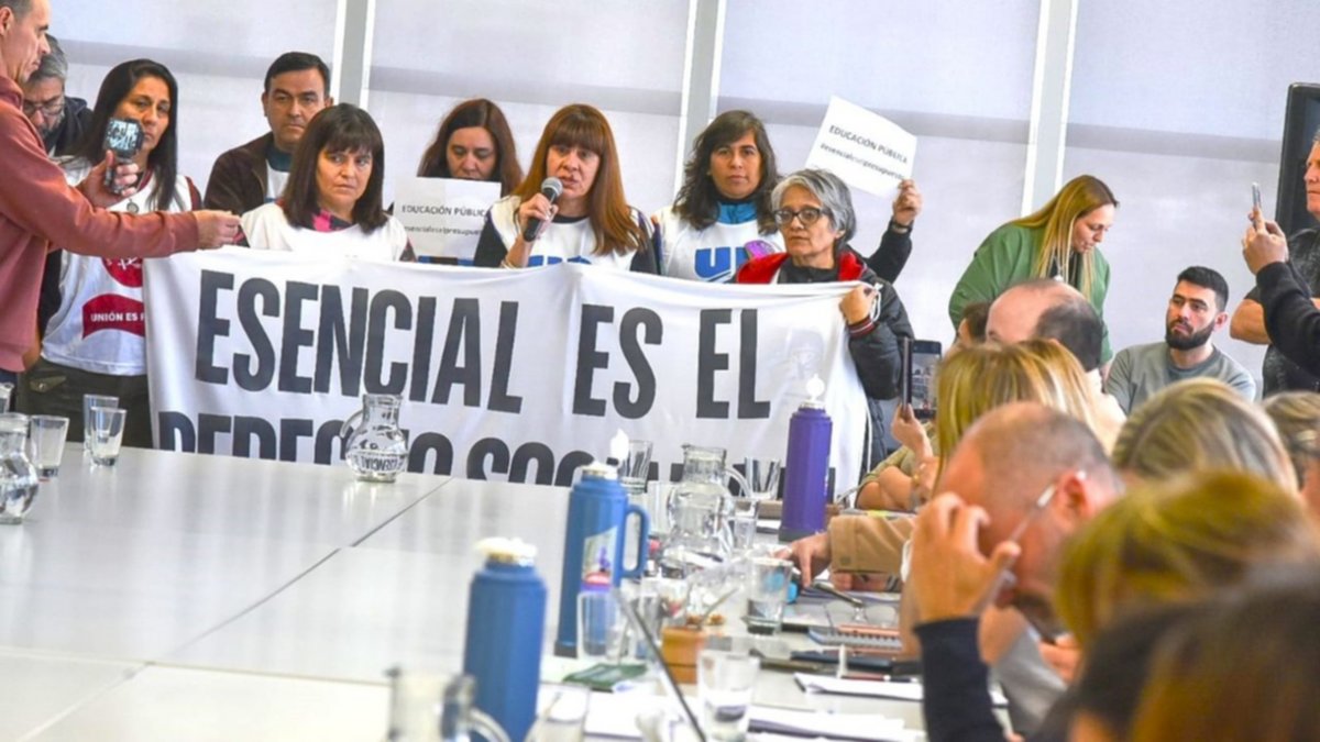 UnTER para el jueves, el día que sesiona la Legislatura