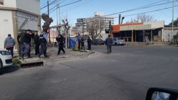 Un hombre se descompensó y murió en plena calle en Neuquén