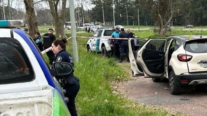 Un ex policía le disparó a su pareja delante de su bebé y luego se suicidó