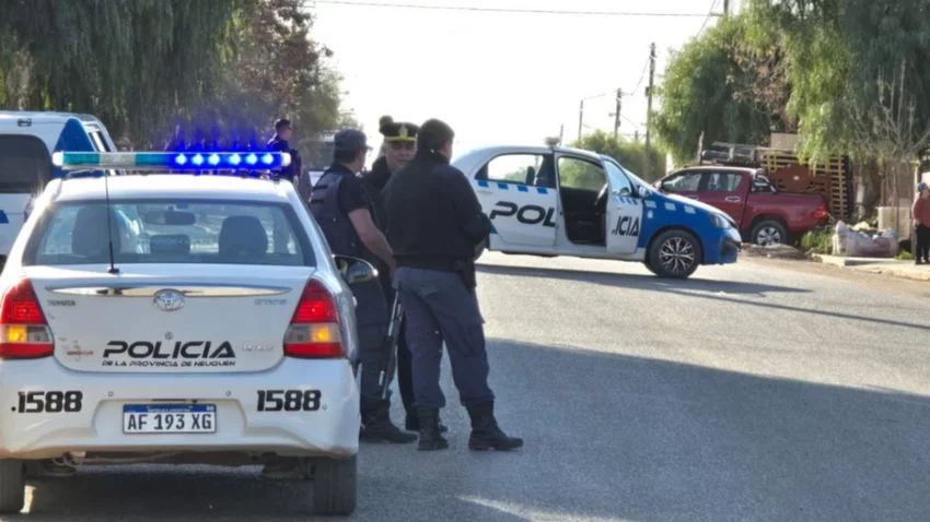 Desesperación: un joven baleado pedía auxilio en las calles de Centenario