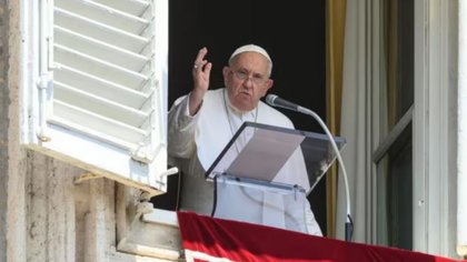 Papa Francisco: Harris y Trump están “contra la vida”