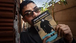 César González en la Feria del Libro: "Para un lado de la sociedad voy a ser siempre ese pibe chorro"