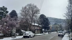 Primavera con nieve en localidades de Neuquén