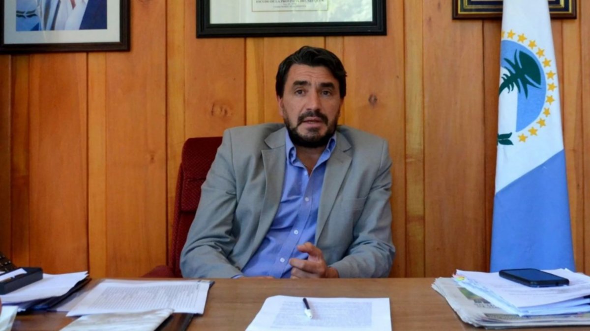 Saloniti: "No comparto la forma del Estado nacional de retirarse"