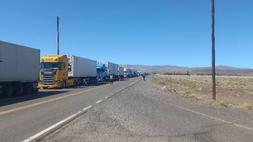 Habilitaron Pino Hachado: así sacarán a los 200 camiones varados