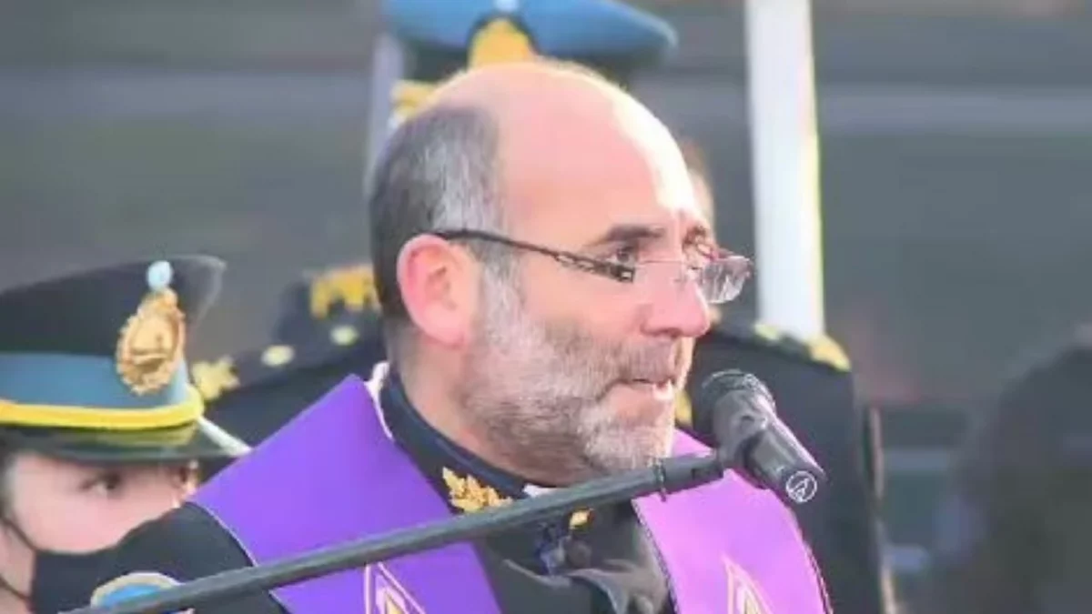 Denunciaron al capellán general de la Policía Federal por abuso sexual agravado