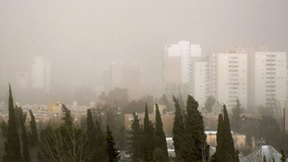 Este miércoles soplará el viento norte en Neuquén ¿de cuánto serán las ráfagas?