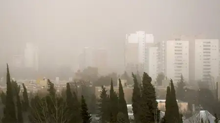 Ráfagas y lluvias en algunas zonas: el pronóstico para este viernes en Neuquén