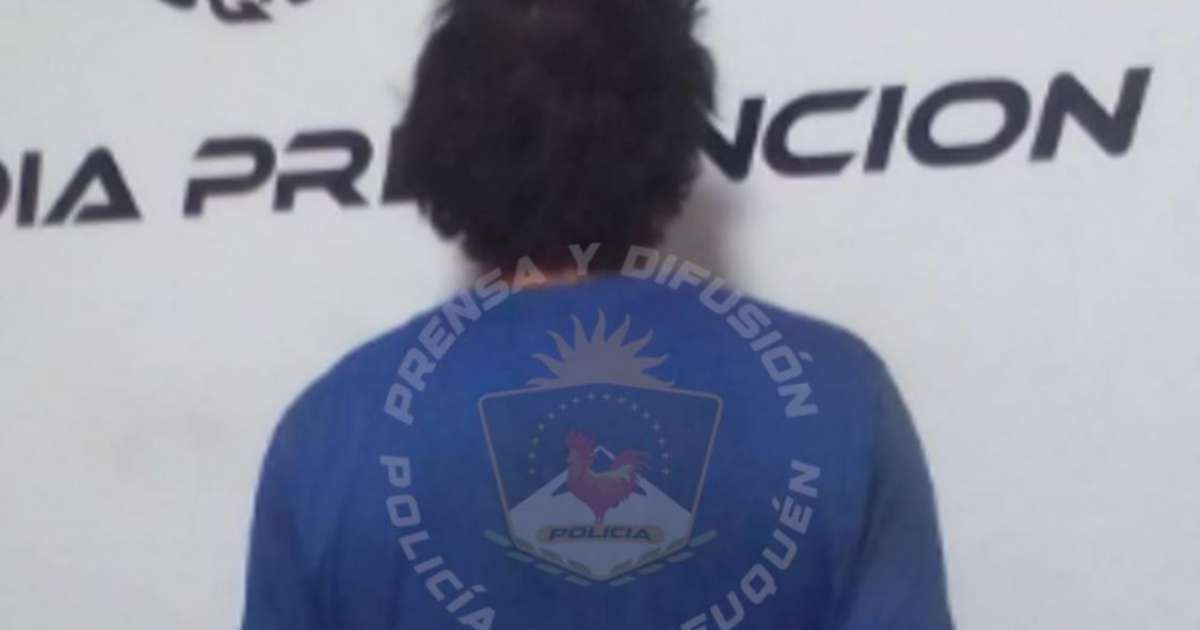 Un policía fue atacado con un fierro y se salvó por el chaleco antibalas
