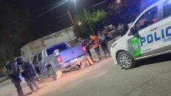 Quiso escapar de un control de tránsito y lo detuvieron: estaba armado