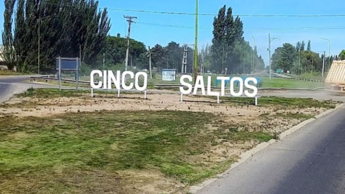 Un amigo lo acuchilló en el cuello, y murió en el Castro Rendón
