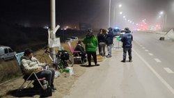 Ruta 22 estará cortada toda la noche por protesta de municipales de Senillosa
