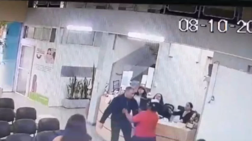 Toma de ATE en Centenario: agredieron a un funcionario municipal
