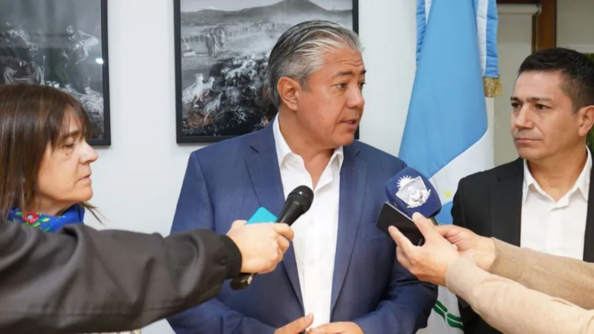 Crisis universitaria: el Gobierno de Neuquén salió a bancar a la UNCo