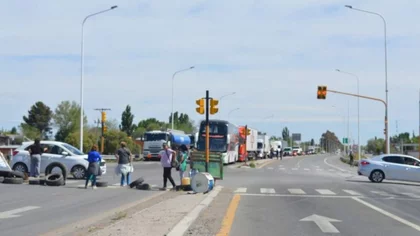 Corte total en la Ruta 22 en Senillosa: no hubo negociación
