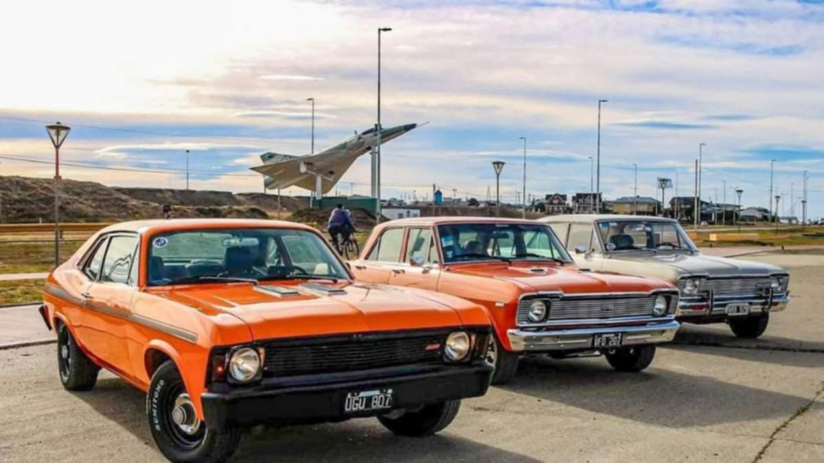 Los fanáticos de Chevrolet se reúnen en el Fin del Mundo
