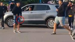 Terror en un secundario: un estudiante sacó una pistola en una pelea