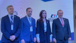 "Ustedes están revolucionando la industria del petróleo y el gas en la Argentina"