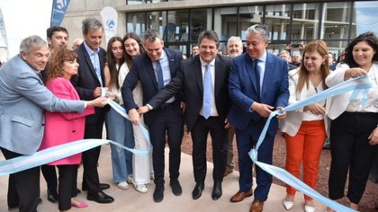 Gaido y Figueroa inauguraron el segundo edificio del Polo Tecnológico