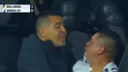 Juan Román Riquelme se metió entre los hinchas para frenar los disturbios en Boca-Gimnasia