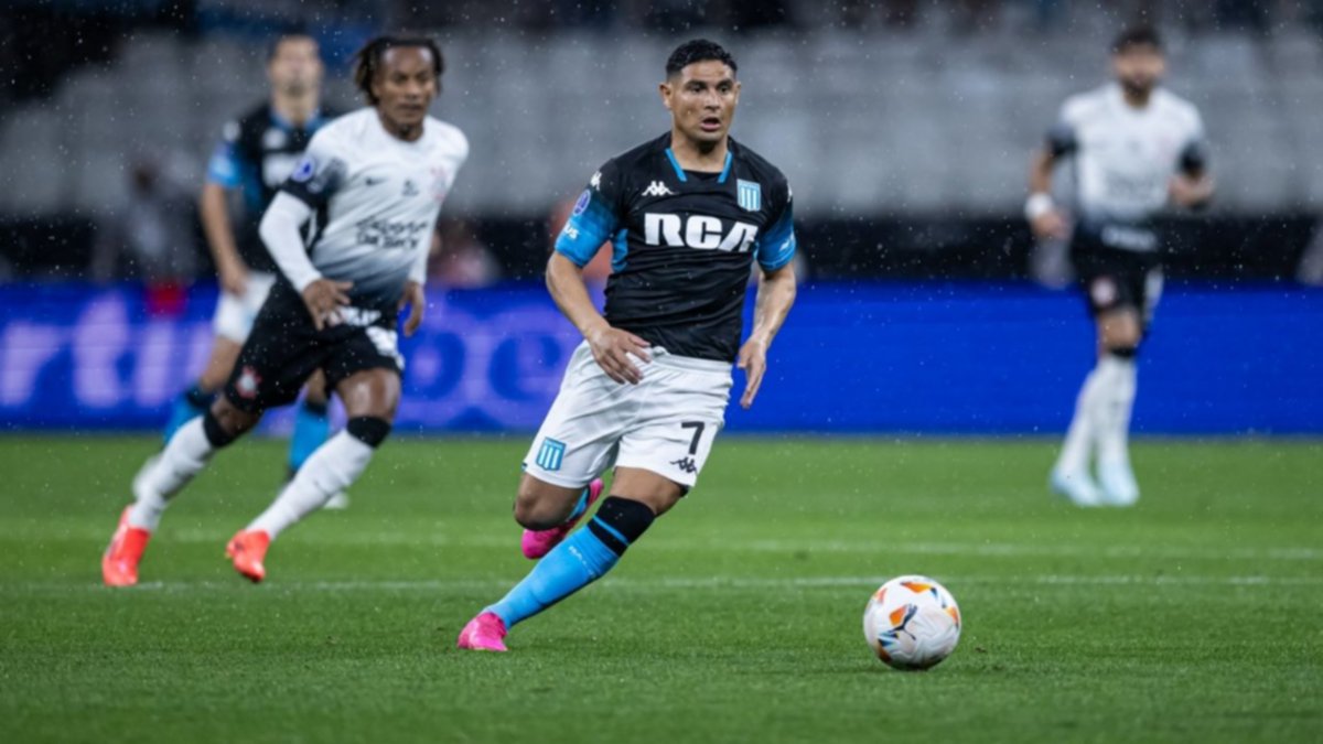 Copa Sudamericana: En un partidazo, Racing y Corinthians empataron bajo la lluvia