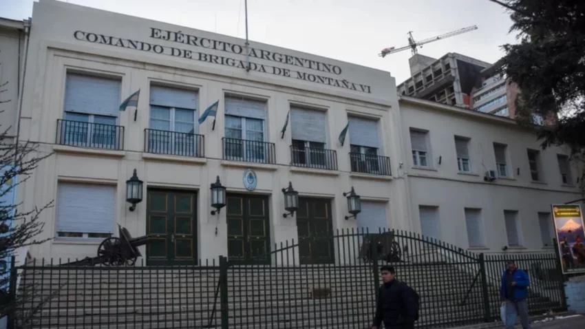 El Gobierno de Milei pone en venta el edificio del Comando del Ejército de Neuquén