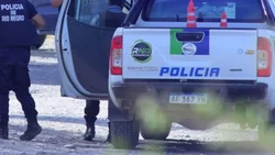 Dos chicos atacaron a cuchilladas a un abuelo y su nieto, en Roca